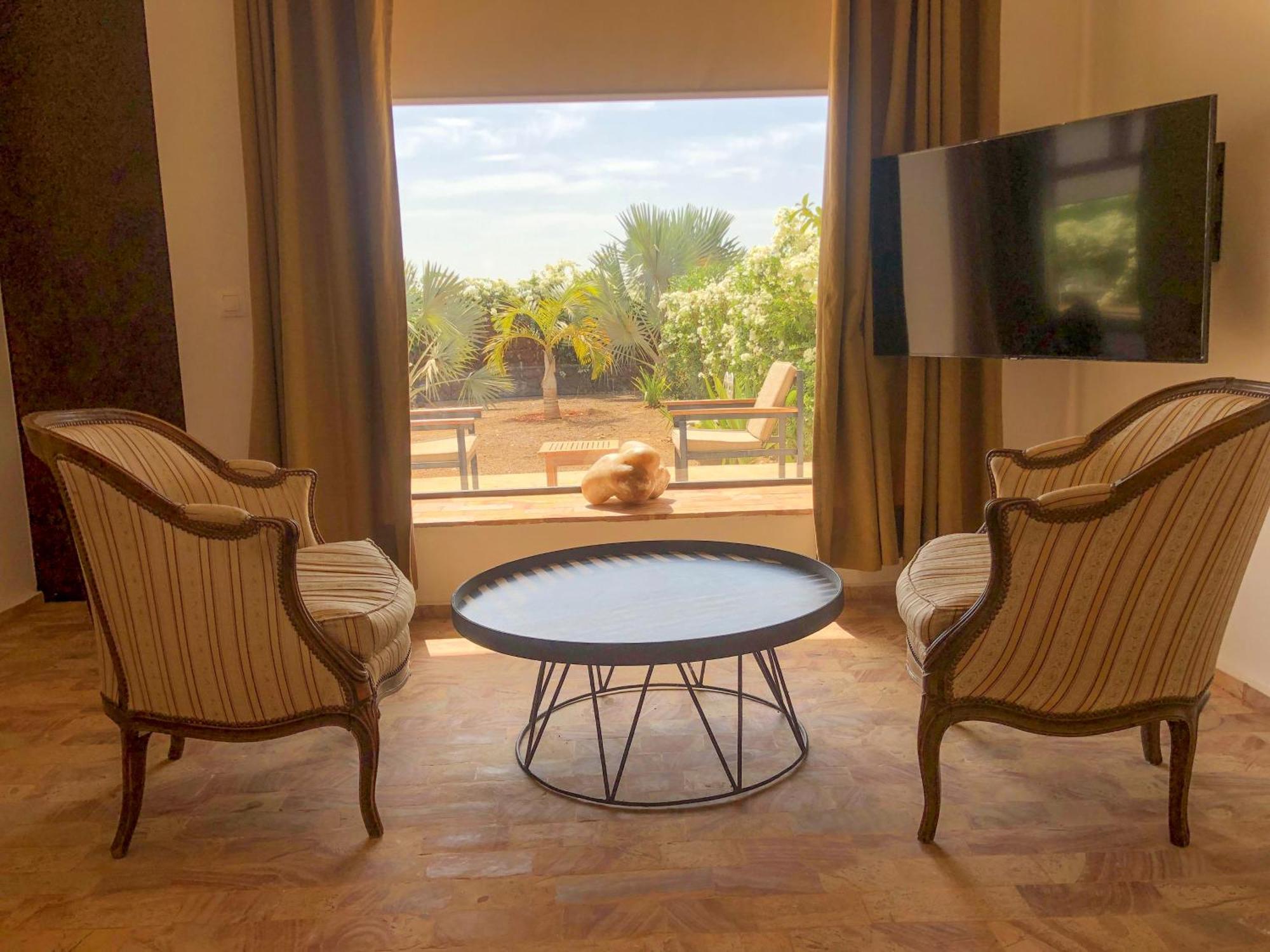 Sama Nopalu Kai Hotell Somone Exteriör bild